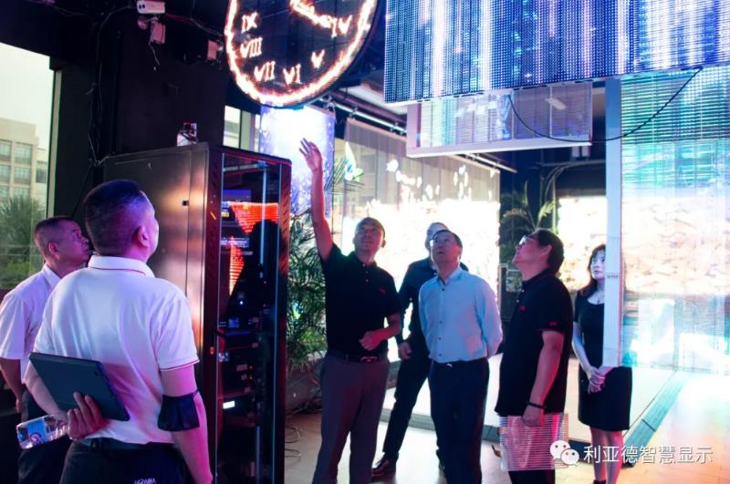 首页|NG大舞台,有梦你就来