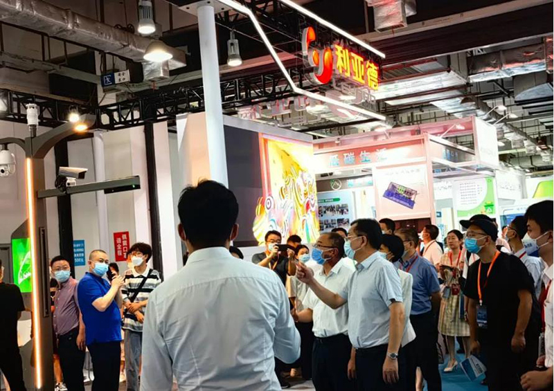 首页|NG大舞台,有梦你就来